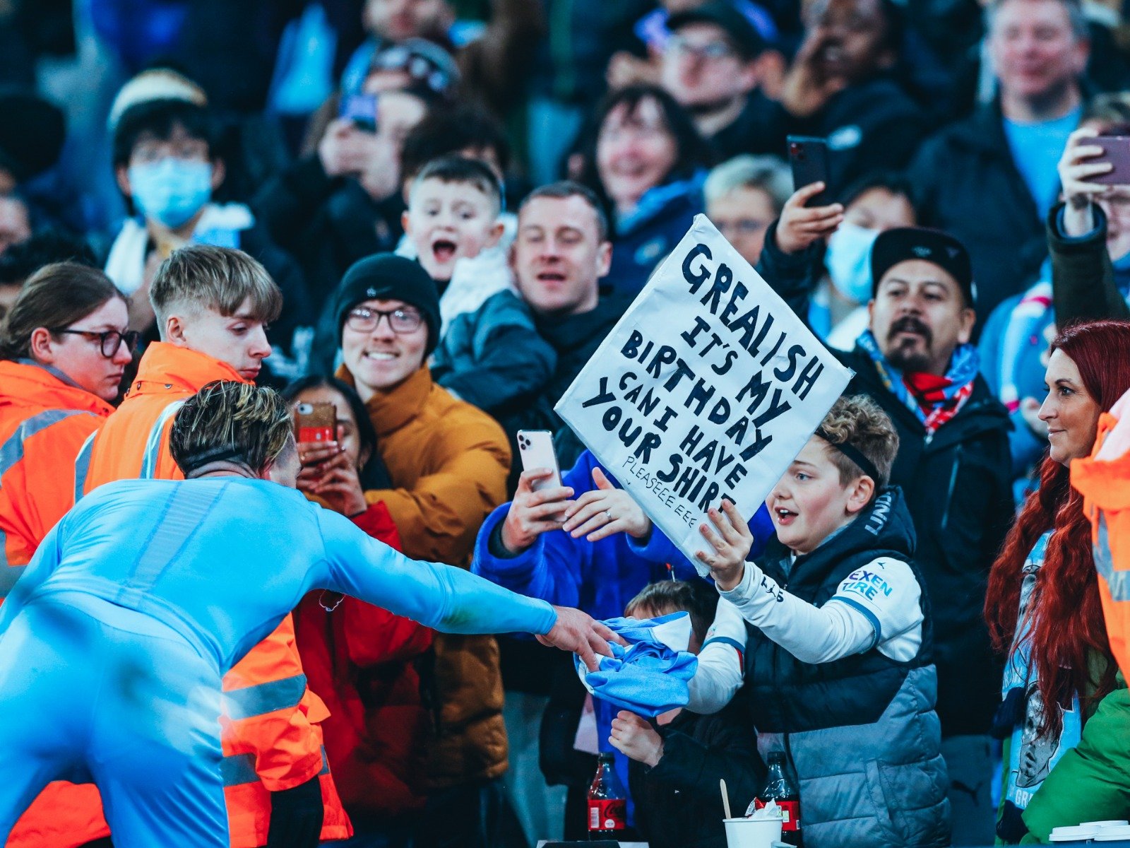 特尔带着一 特尔带着一